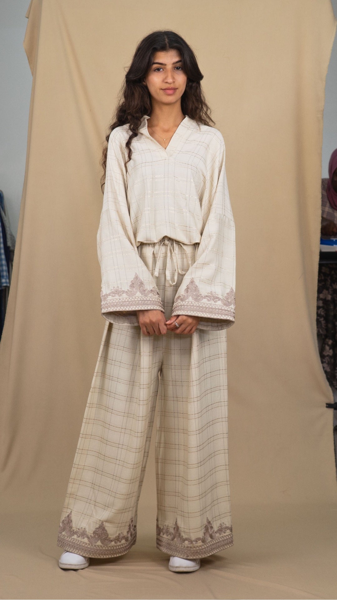 Ensemble Manar - Beige à Carreaux avec Broderie Bronze