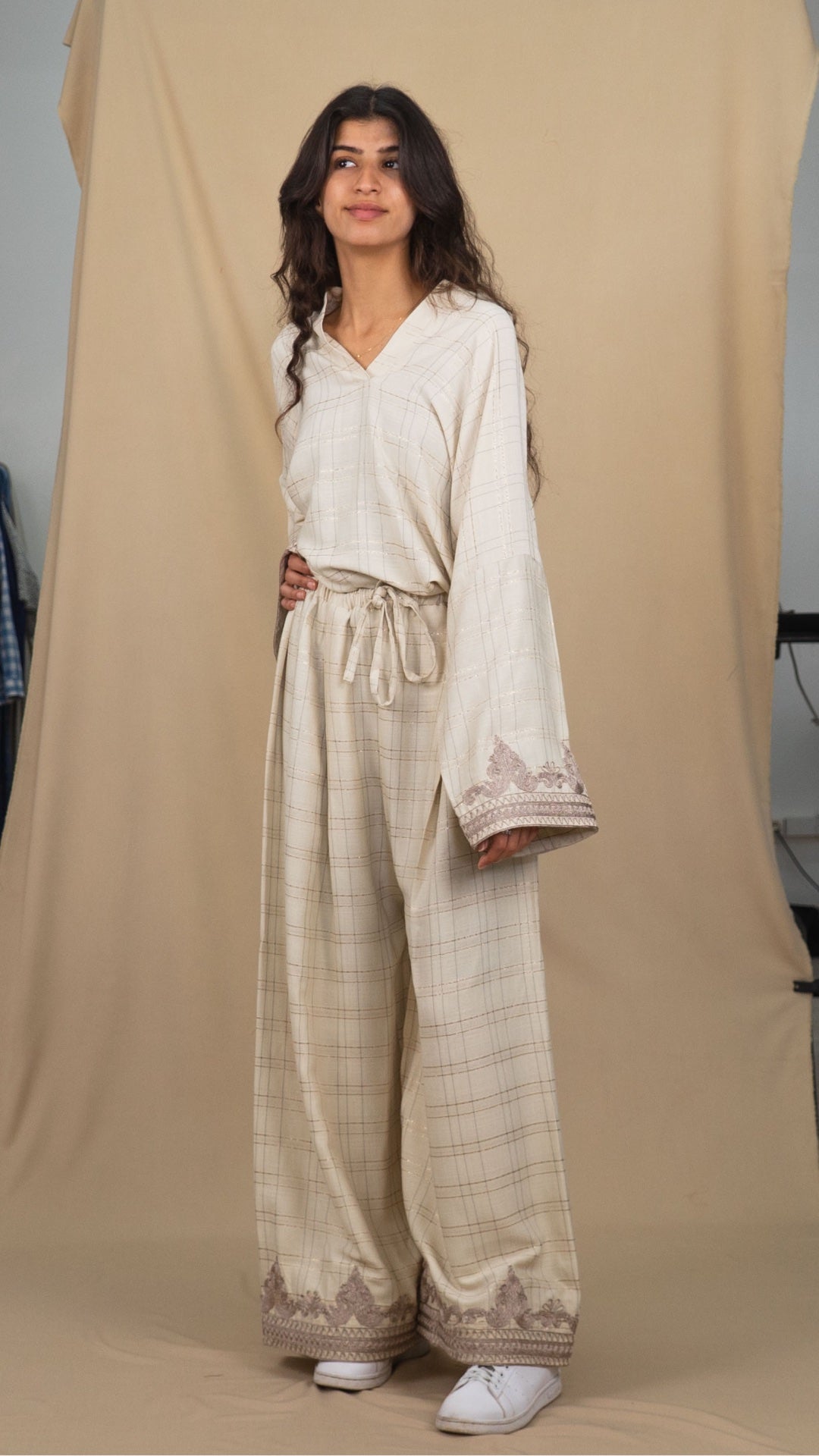 Ensemble Manar - Beige à Carreaux avec Broderie Bronze